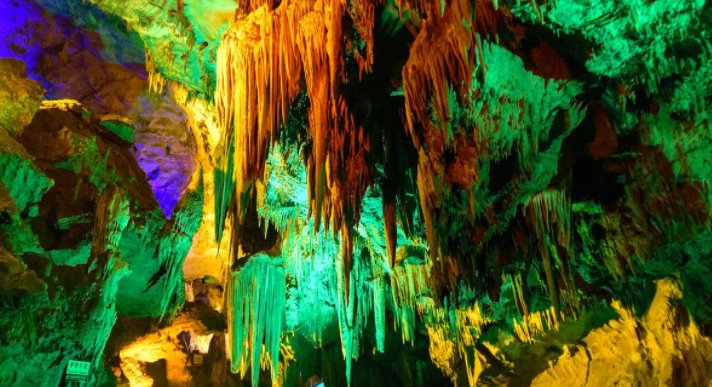 本溪水洞景点介绍是什么？