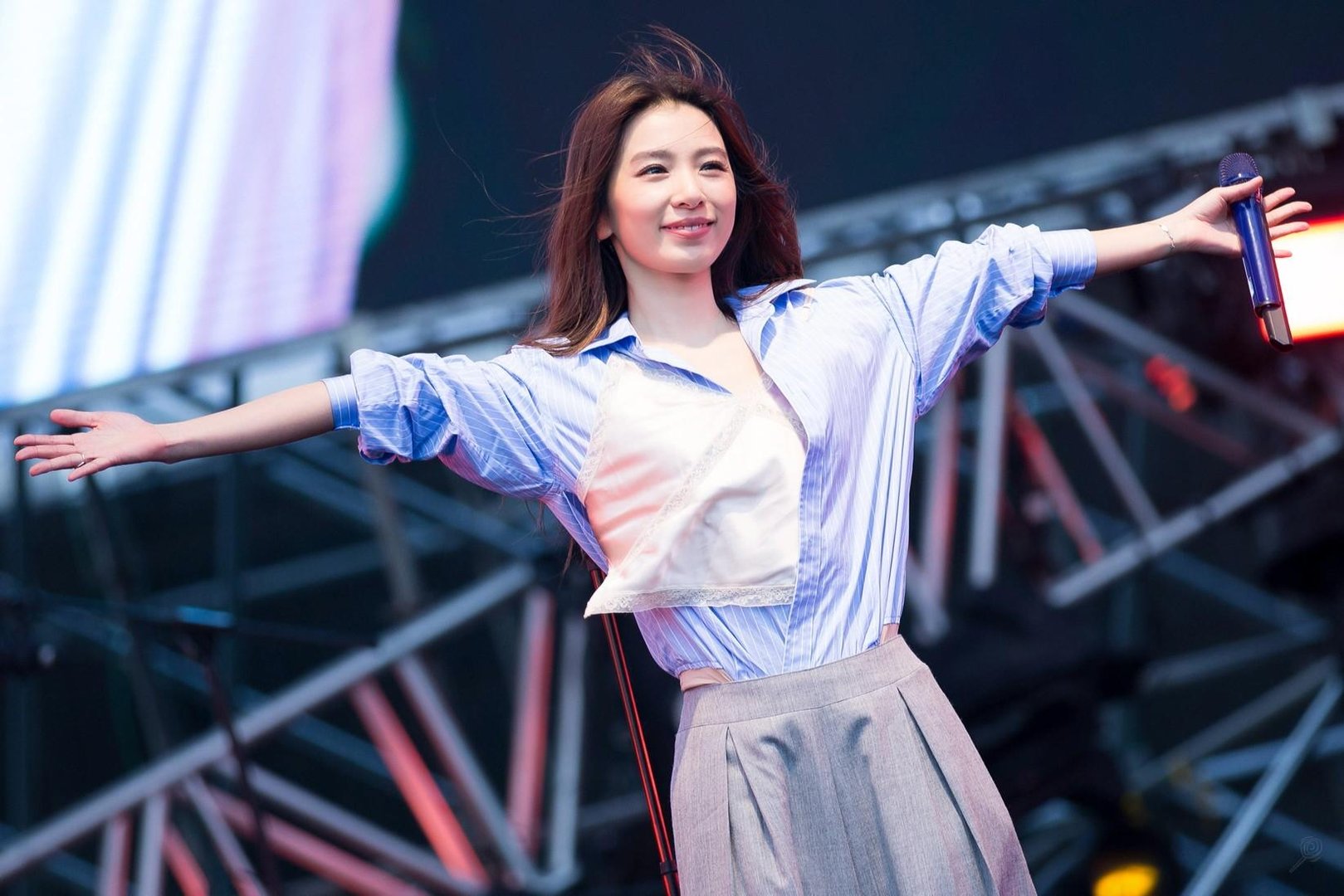 你是魔鬼中的天使的歌词是什么？