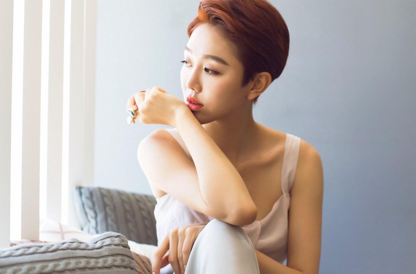 你觉得姜妍整容前漂亮还是整容后漂亮？