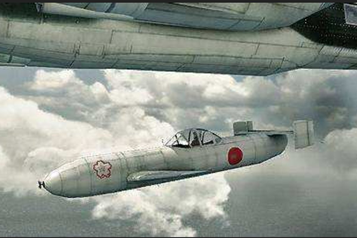 日本二战时的“樱花自杀机”是什么飞机？