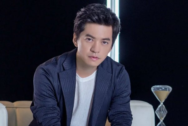 声生不息节目中李健很少唱粤语歌,他的哪首歌曲曾上过春晚?