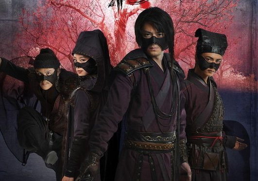 《怪侠一枝梅》曾经也是很火的电视剧，一枝梅最后是不是死掉了呢？