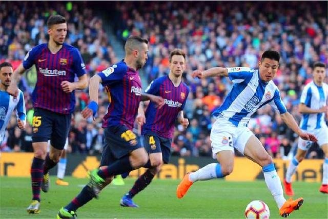 武磊荣获世界足球大会体育杰出人物奖了吗？