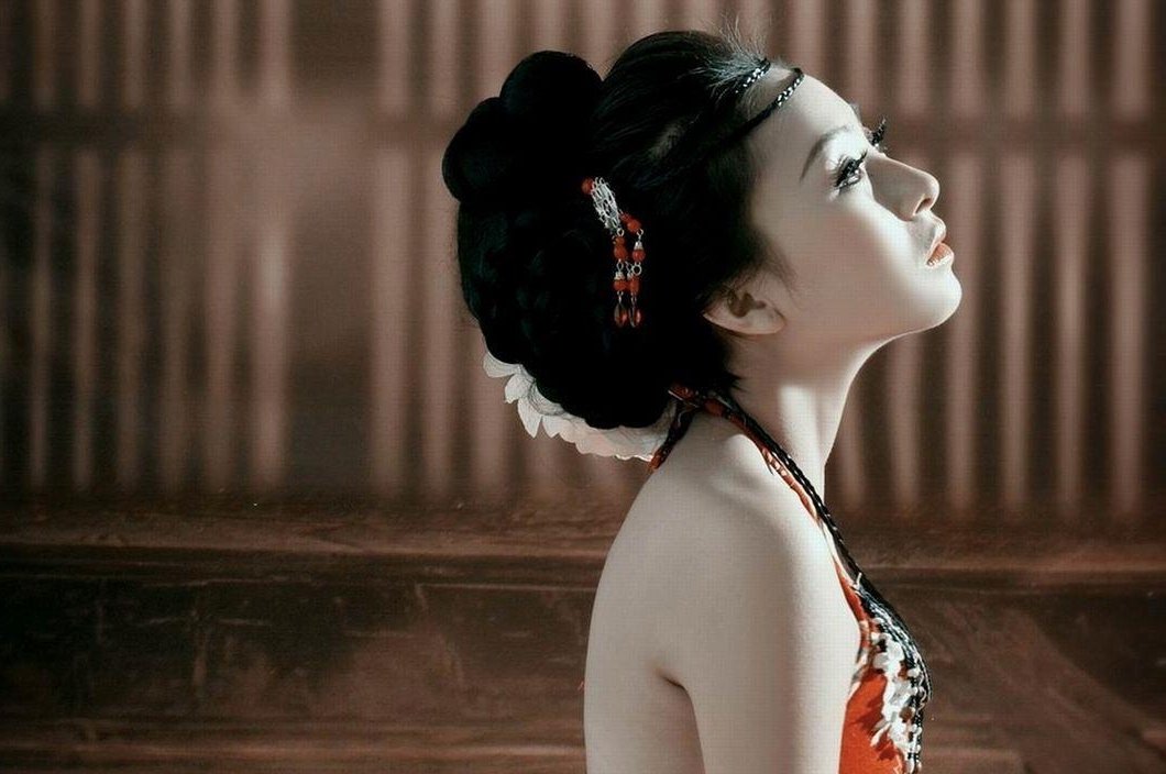 中国史上第一“黑寡妇”是谁呢,九任丈夫相继而亡?