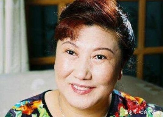 高秀敏去世女儿继承全部遗产，李萱现在过得怎么样了？