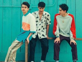 檀健次苏醒上热搜，你还知道哪些搞笑的明星名字梗？