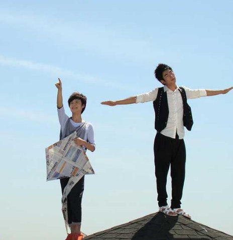 求告诉。电影同桌的你，里面的插曲。