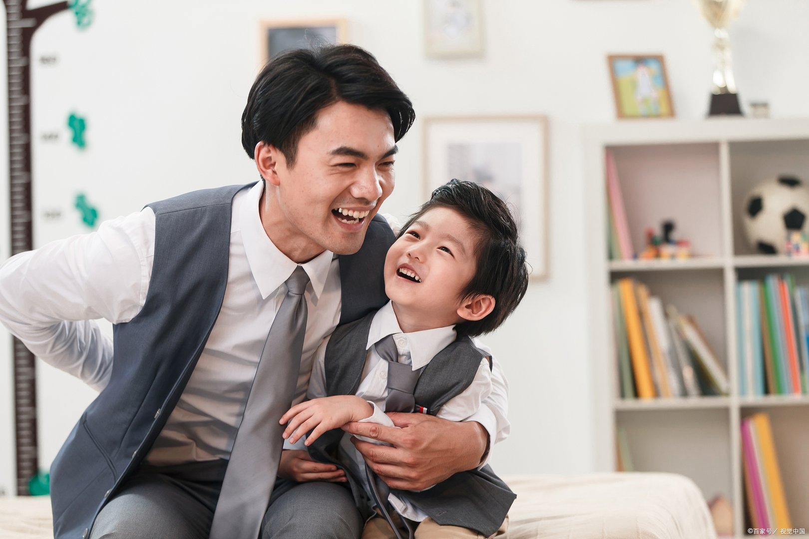 休闲服饰要怎么搭配才能显得简单又不失个人魅力呢?