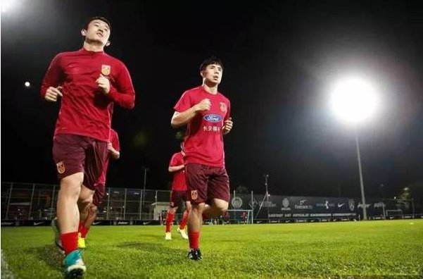 国足世界排名下跌两名，原因是什么？