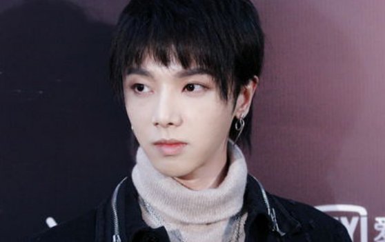 黄子韬晒路透被粉丝叫老公,你有多喜欢自己的爱豆?