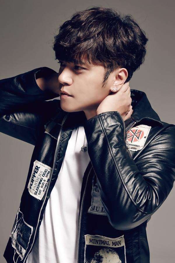 罗志祥为母亲办乒乓球赛，之前的出轨风波对他还有影响吗？