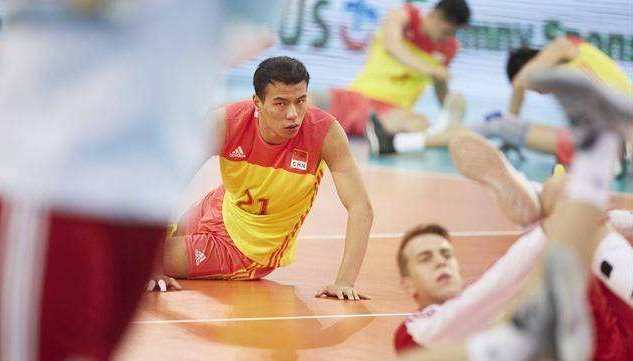 中国男排0-3伊朗比赛情况如何？