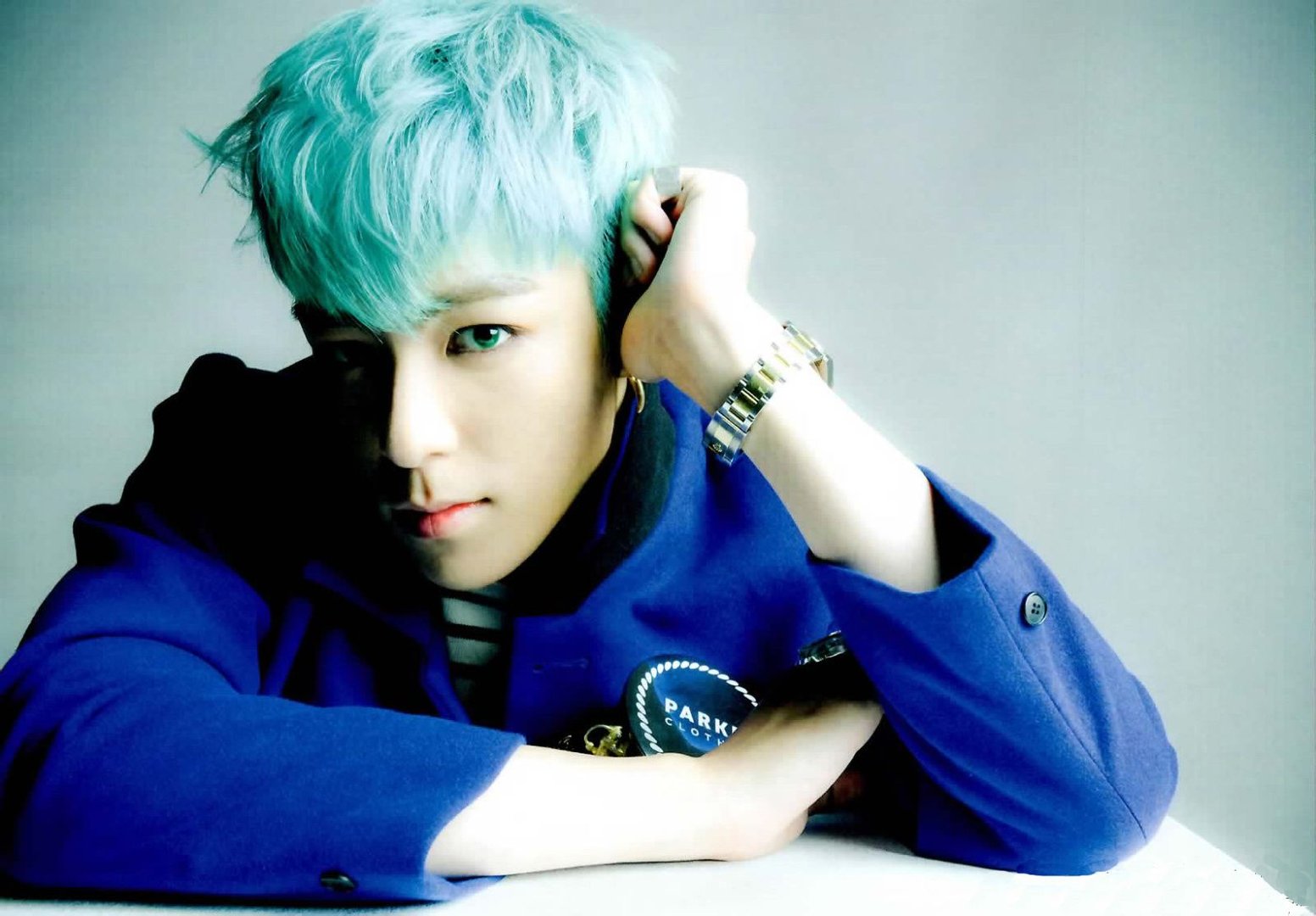 求bigbang崔胜贤（t.o.p）图片！蓝发蓝瞳！