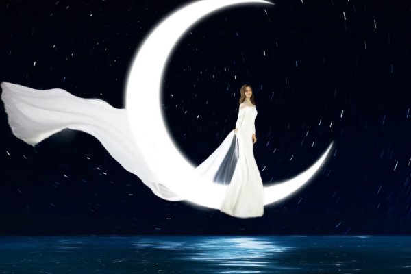 希腊神话三位月亮女神是什么?