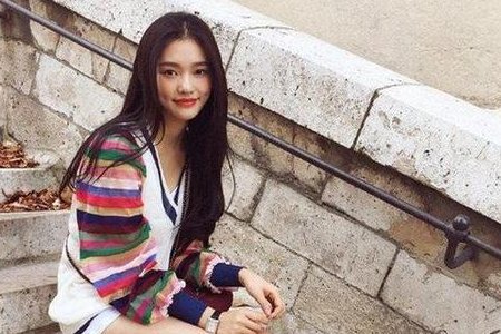 星女郎众多，为何只有林允连续六年为周星驰庆生?