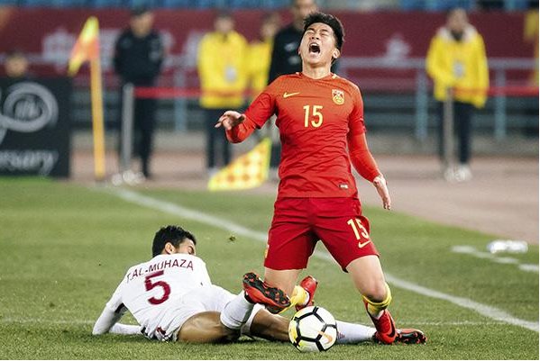 国足世界排名下跌两名，原因是什么？