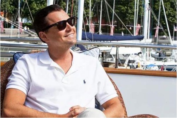 小李子变瘦，新造型成功去油，什么造型能够轻松摆脱油腻？