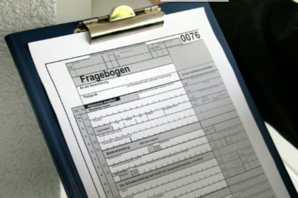 海运提单上的收货人公司名称C/O另一个公司名称是什么意思?