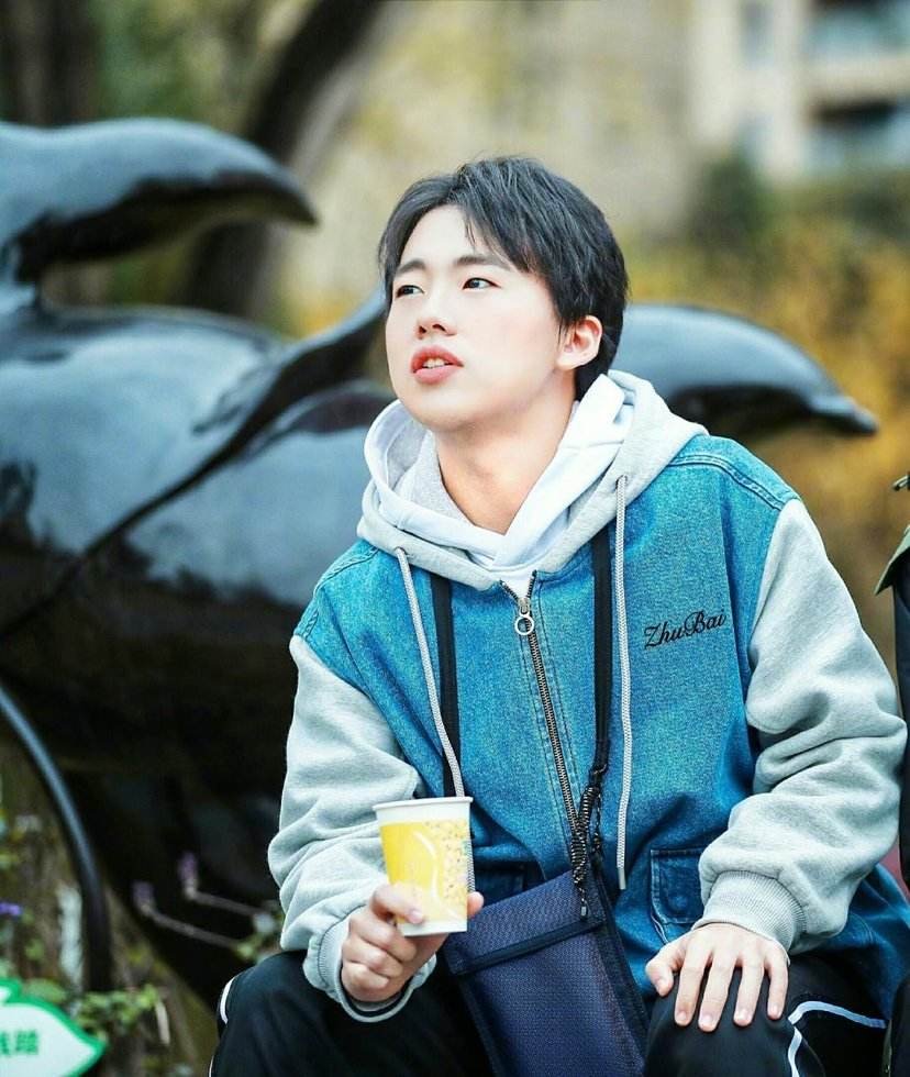 郭麒麟放风筝像遛狗，他当时的状态是怎样的？