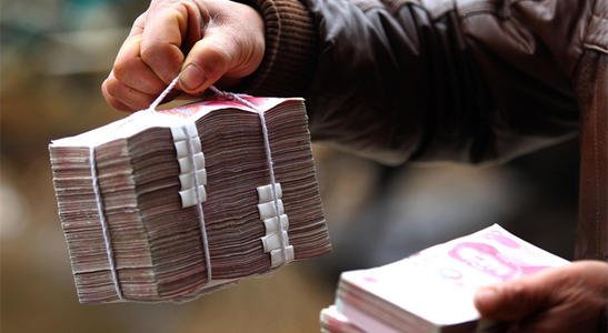 公司年会拿2700万现金奖励员工，这样的企业你羡慕吗？