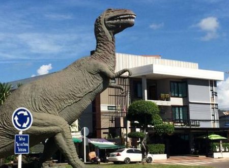 dino和dinosaur的区别是什么？