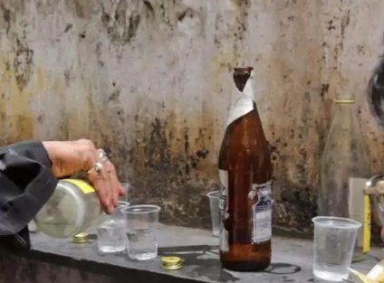 印度再现假酒中毒事件,已致21人死亡,当地的食品安全法是怎样的?
