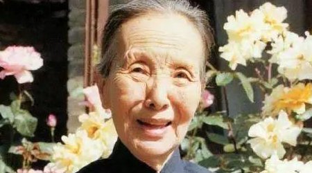 冰心原名是什么呀？