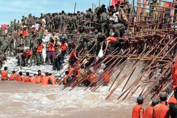 1998年最严重的洪灾发生在哪些地方