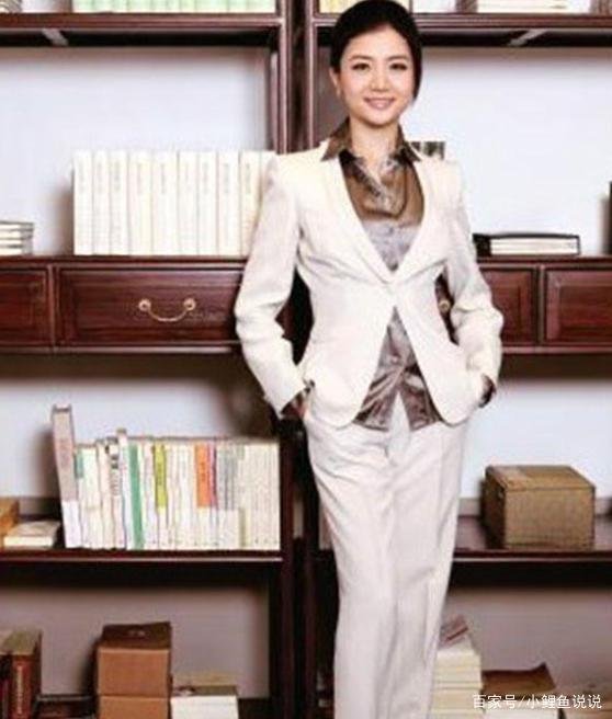 当年跟着马云创业9年，身价上百亿的美女总经理，如今却无人敢娶，为什么？