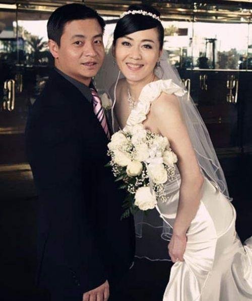 体操世界冠军身高1米6，娶1米7演员妻子，创业后身家过亿他是谁？