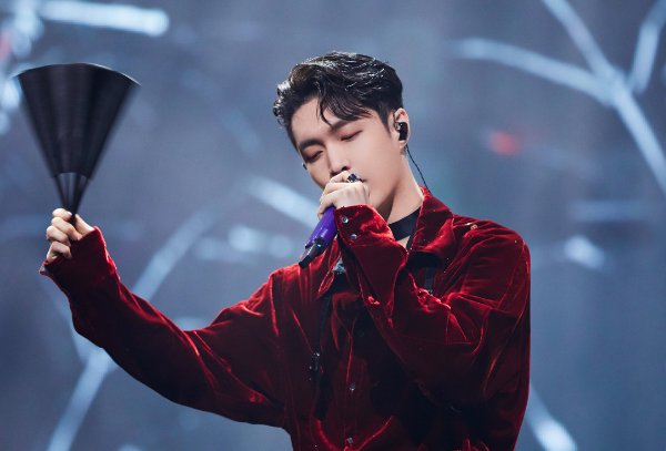 徐峰立向张艺兴道歉，他们二人之间到底发生了什么？