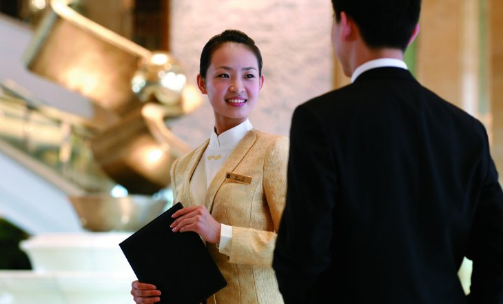 服务员英语怎么说