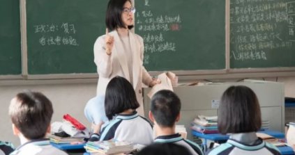 明月照沟渠是什么意思?