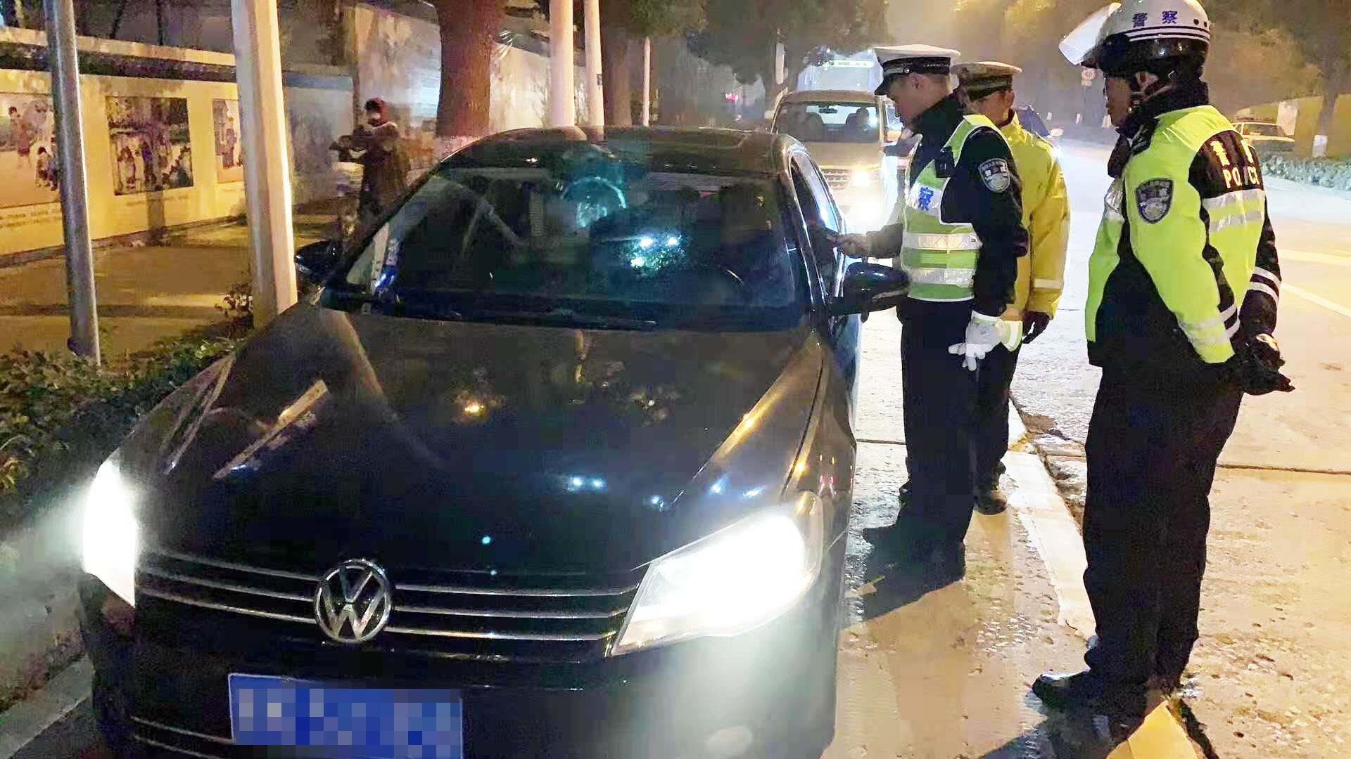 玛莎拉蒂撞宝马案的司机被判无期，此司机犯了什么罪？