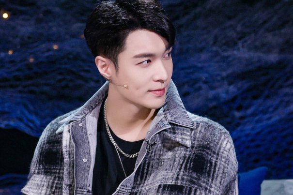 徐峰立向张艺兴道歉，他们二人之间到底发生了什么？