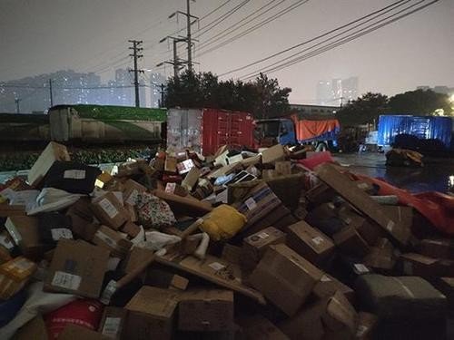 百世快递的客服电话是多少？