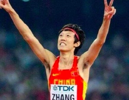 张国伟龙吸水是什么意思？