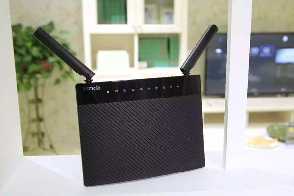 腾达AC18和腾达AC9有什么区别