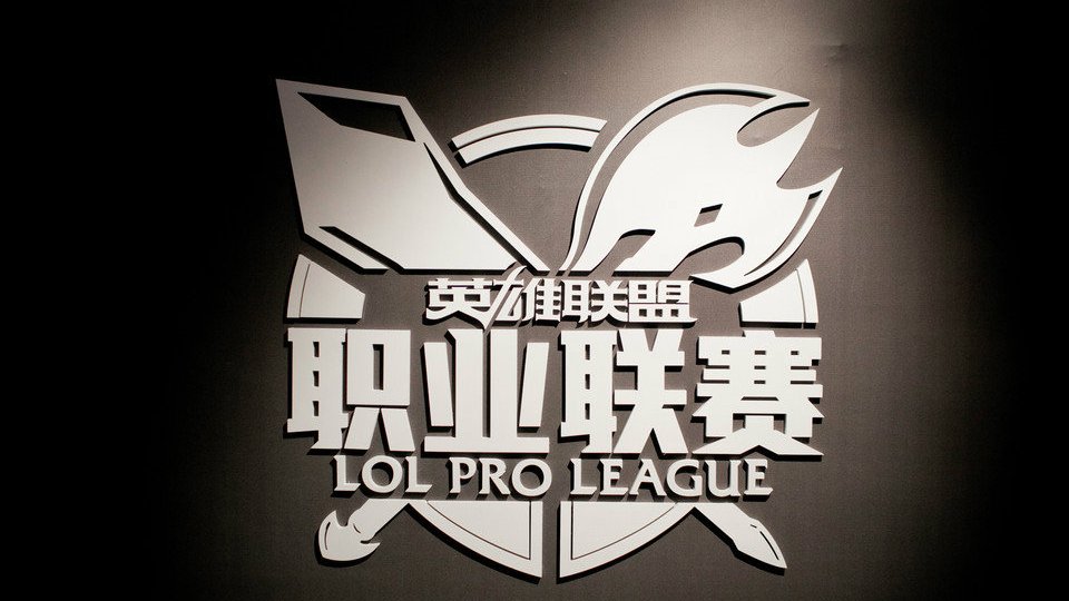 老外说lpl和lck的区别