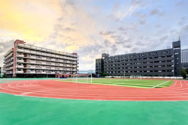 中学的英语是什么？