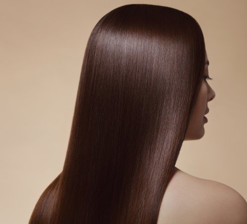 如何自己剪长发