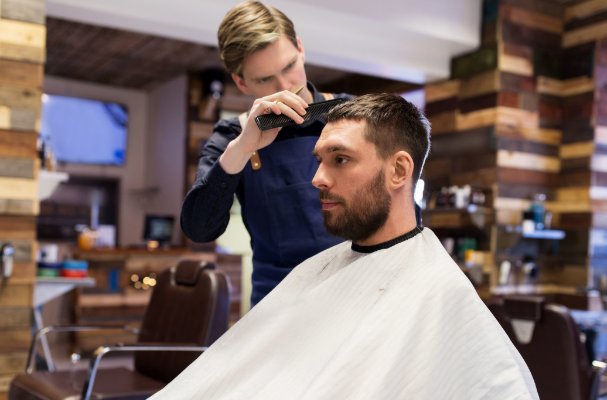 自己梦见自己剪头发是什么意思