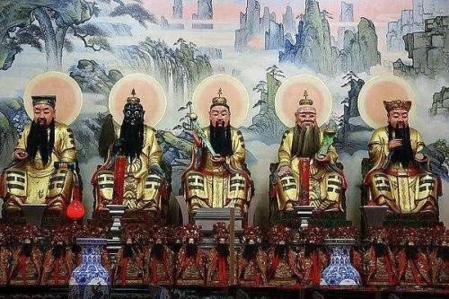 颜色有很多种,道教为什么偏爱黄色、青色和紫色?