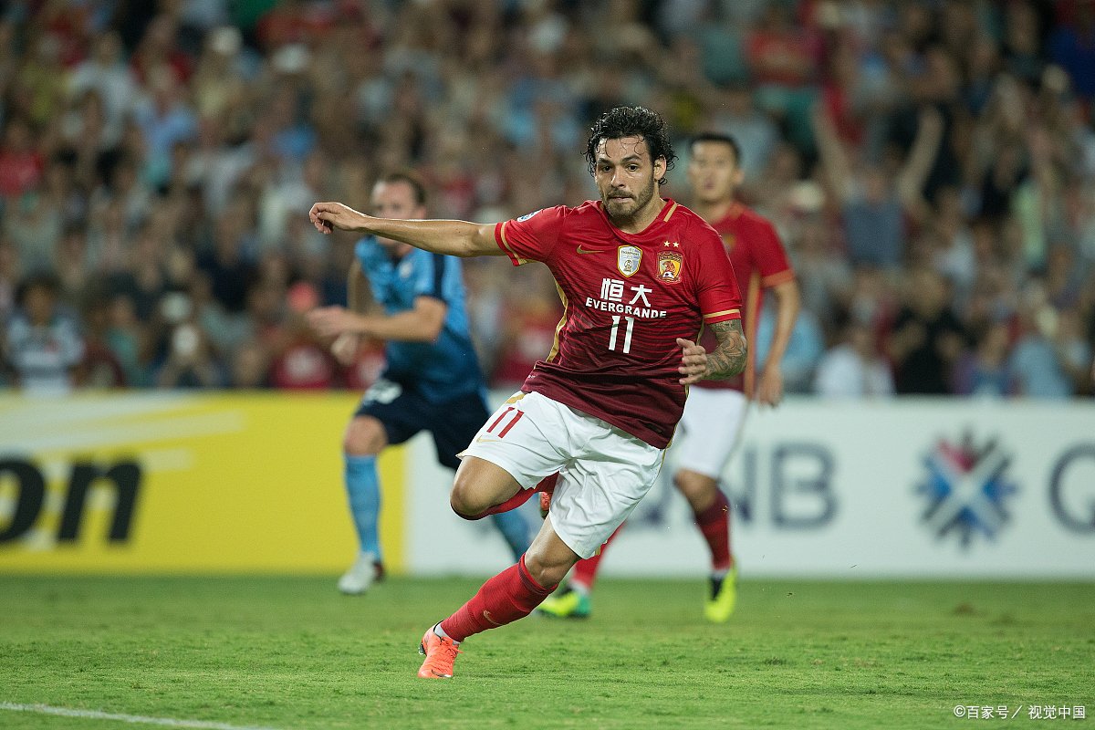 现在的广州恒大淘宝队,有哪些球员是顶梁柱?