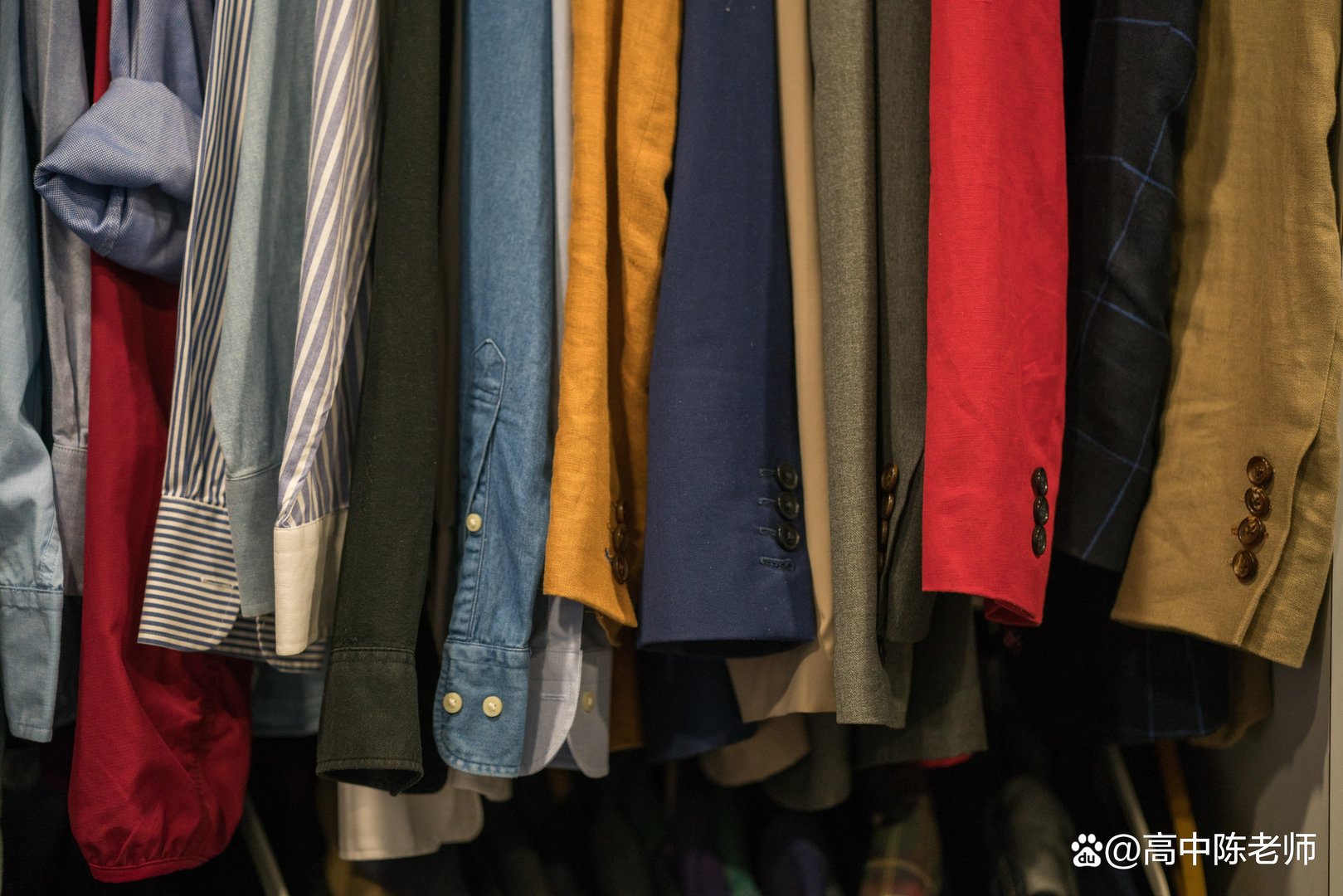 河南一年轻女孩收二手服装年入百万，回收旧衣服有多赚钱？