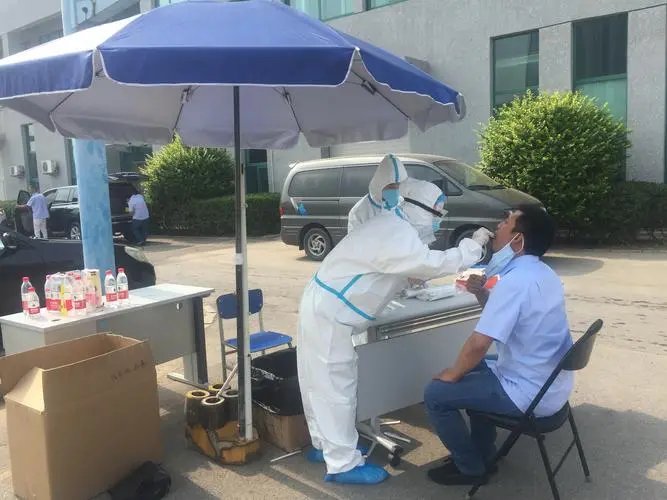 周深照片被核酸亭作为张嘴示范，核酸检测正确的打开方式是什么？