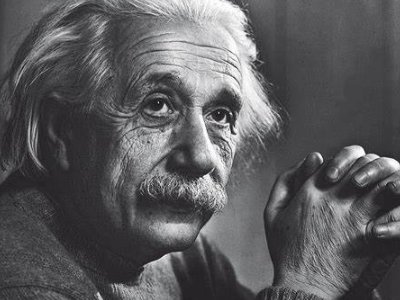 爱因斯坦为社会做出了什么贡献