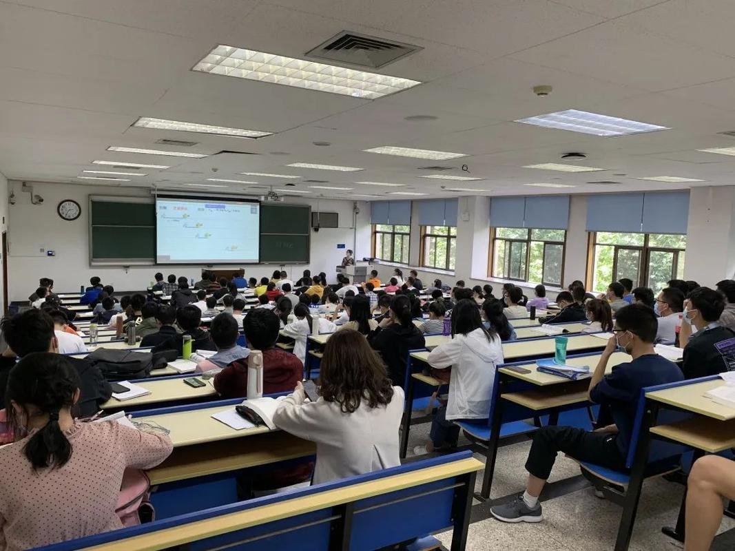 曲阜师范大学在中国各大学中的地位怎么样？这所学校的招生要求有多高？