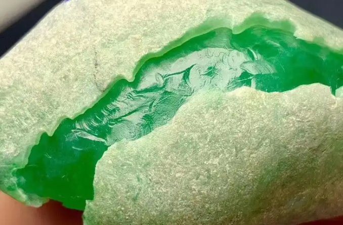 翡翠原石值钱吗