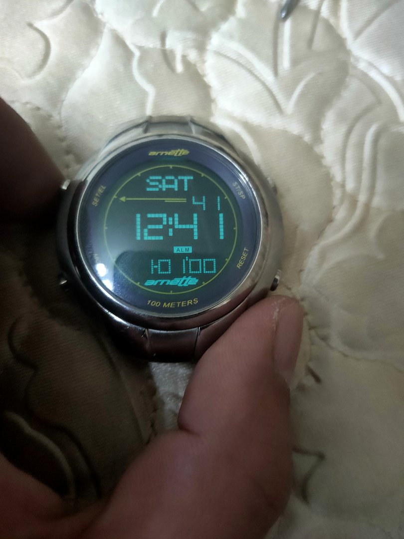 arnette手表怎么调